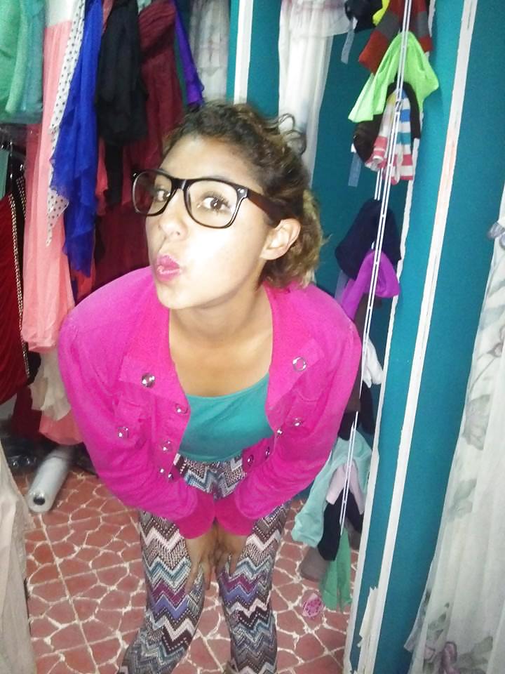 VECINAS ZORRAS II pict gal