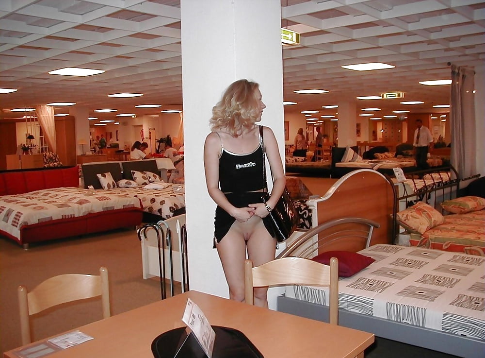 Amateur Store Flasher Sluts Mix 24-04 pict gal