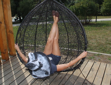 hanging chair         