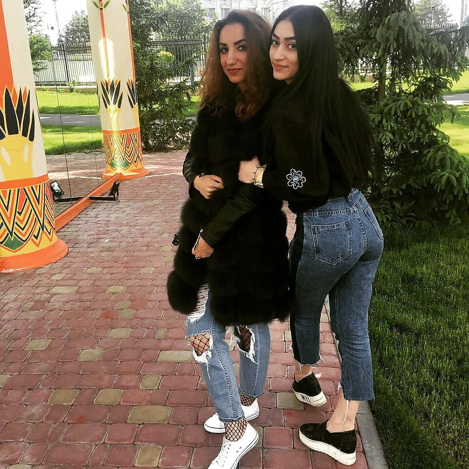 (This cunt loves to suck dick) pict gal