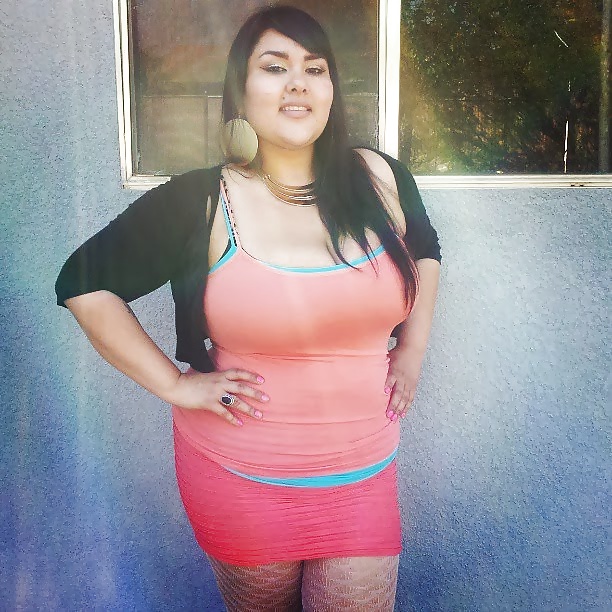 Hispanic Girl With Big Tits pict gal