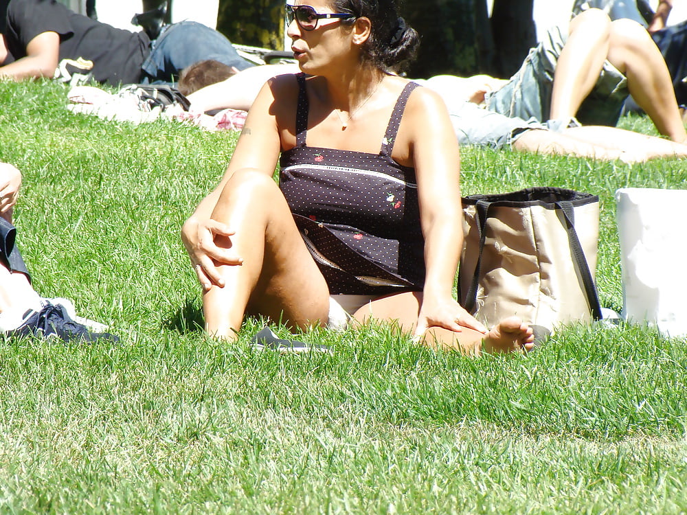 Voyeur.Candid.18-1 pict gal