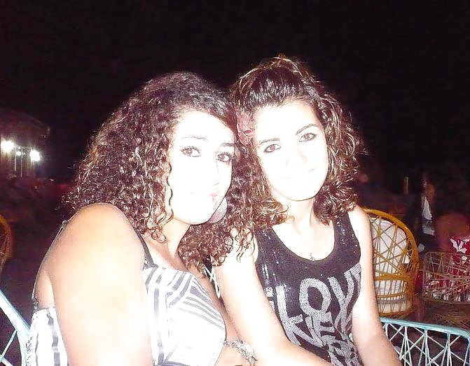 Arab hotties 2 pict gal