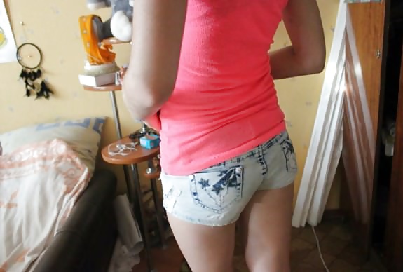 AMateur Teens in Shorts pict gal