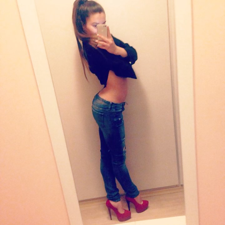 Flexible Bulgarian Slut Vanina pict gal