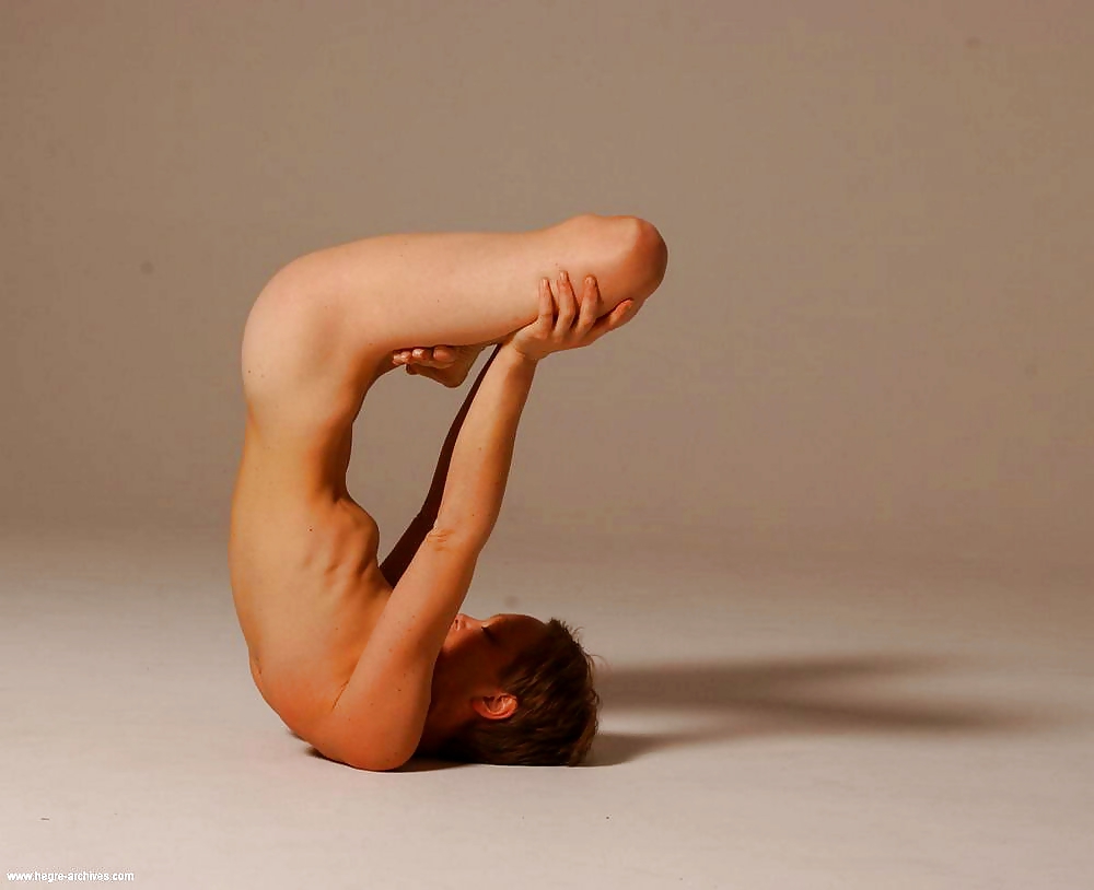 Crazy Nude Yoga pict gal