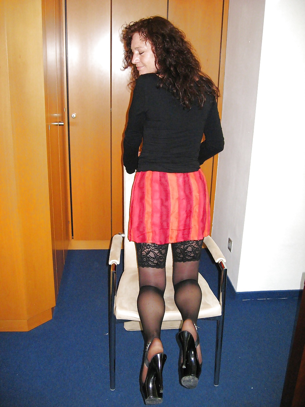 Ehevotze blossgestellt vom Ehemann pict gal