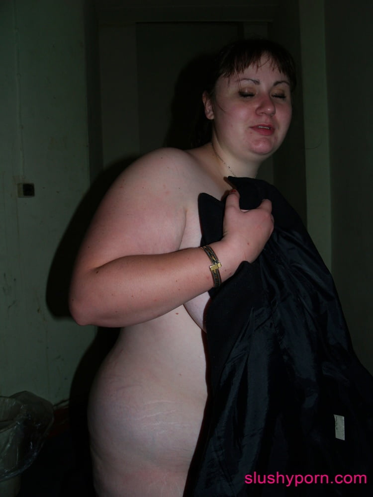 Naughty chubby girl - 18 Photos 