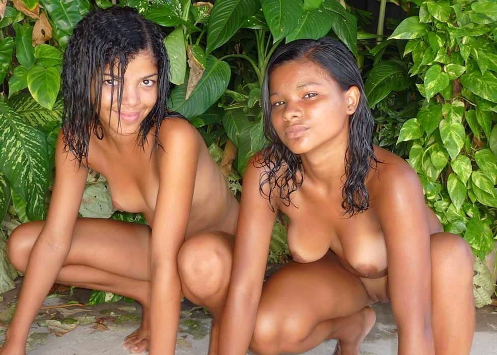 Young Mexican Teen Kelly Kruz Nude