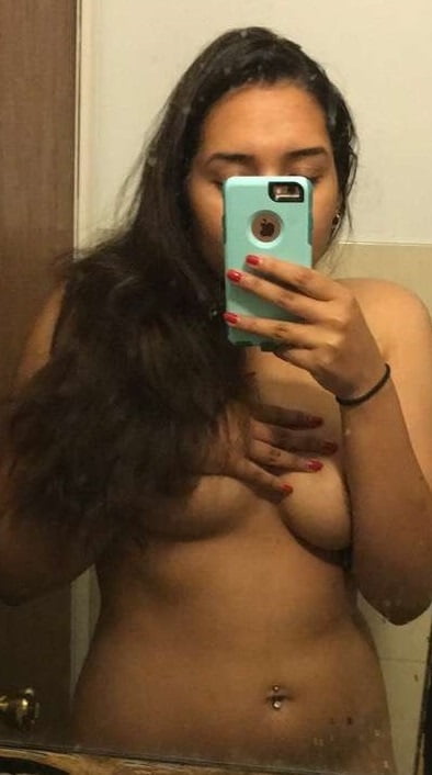 Bangali American Slut- 20 Pics