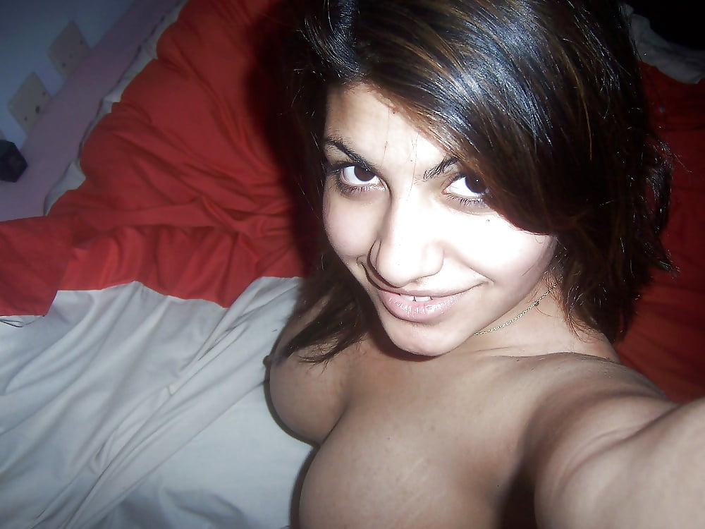 Middle Eastern, Indian etc Just Boobs Selfies pict gal