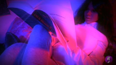 lucid dreamgirl legs         