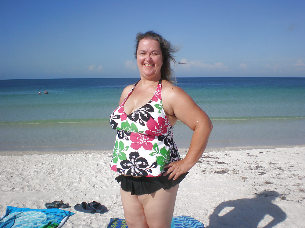 Emailed Pics To Post. Please Comment For Her pict gal