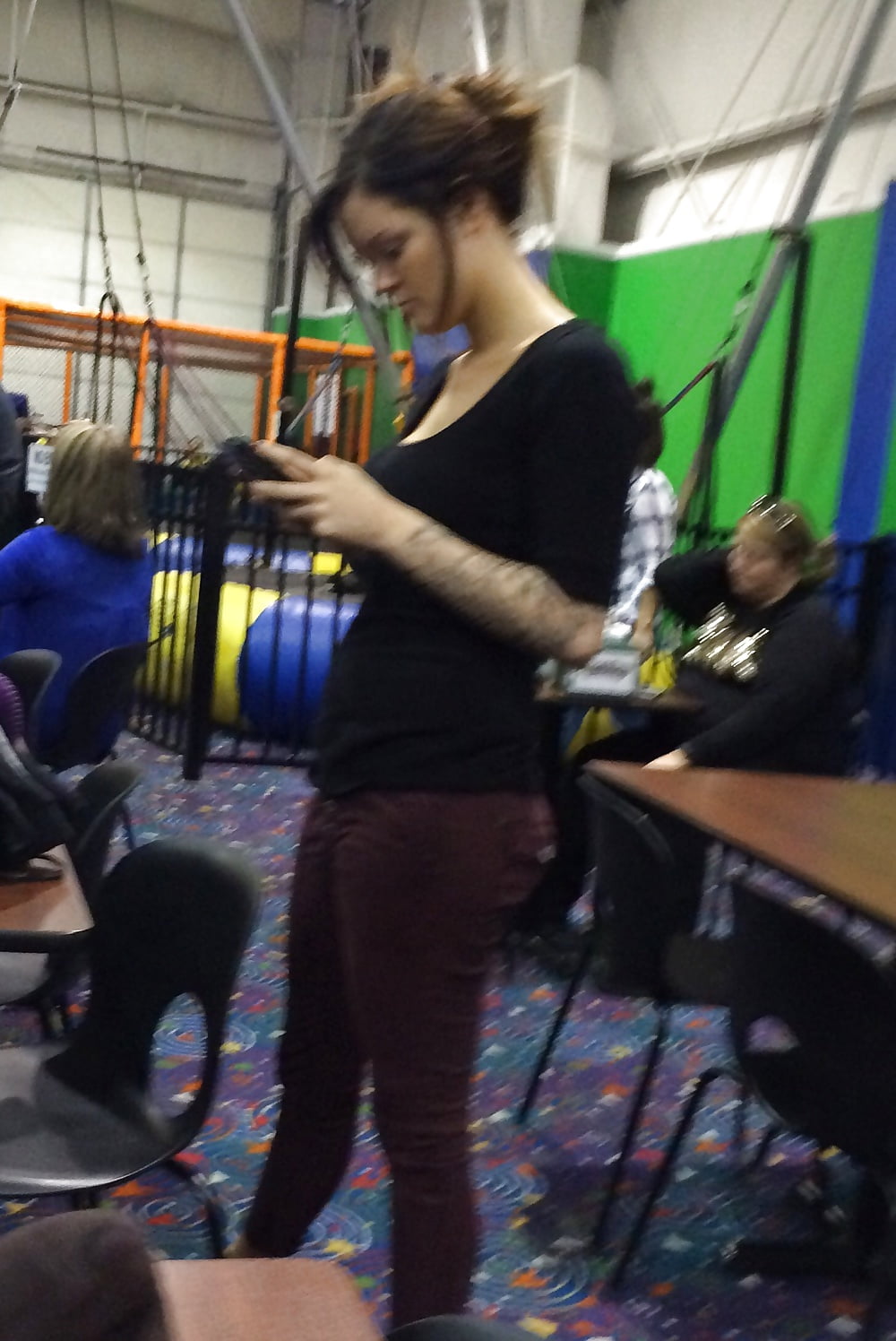 Drop dead gorgeous PAWG MILF pict gal