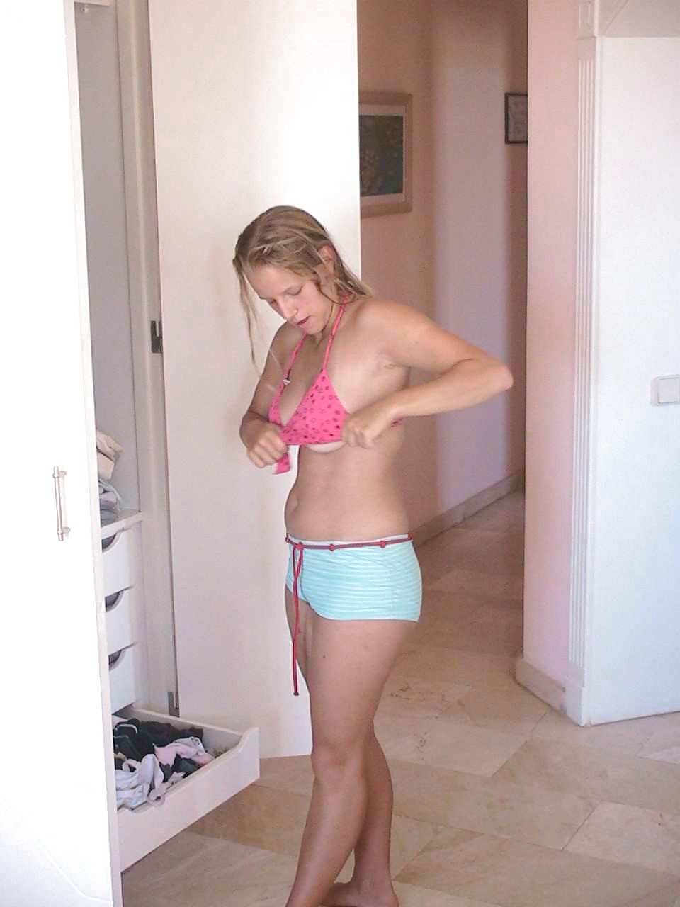 Chubby Blonde Teen 1 pict gal