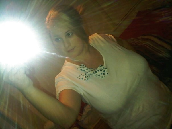 SmutDates Username 'AliciaSingle18' pict gal