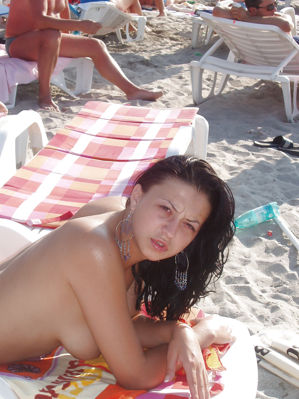 romanian - girsl on beach (constanta-mamaia) pict gal
