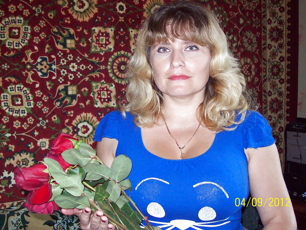 Russian woman (zhitar.svetlana) pict gal