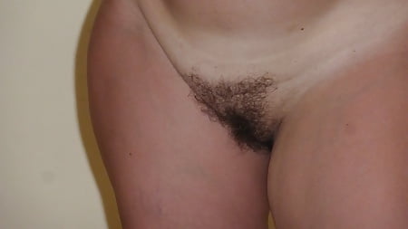Hairy cunt, hairy armpits my wife to shave.