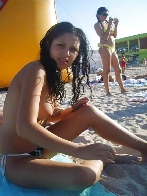 beurette Algerian to the beach for a little swim in the sea pict gal