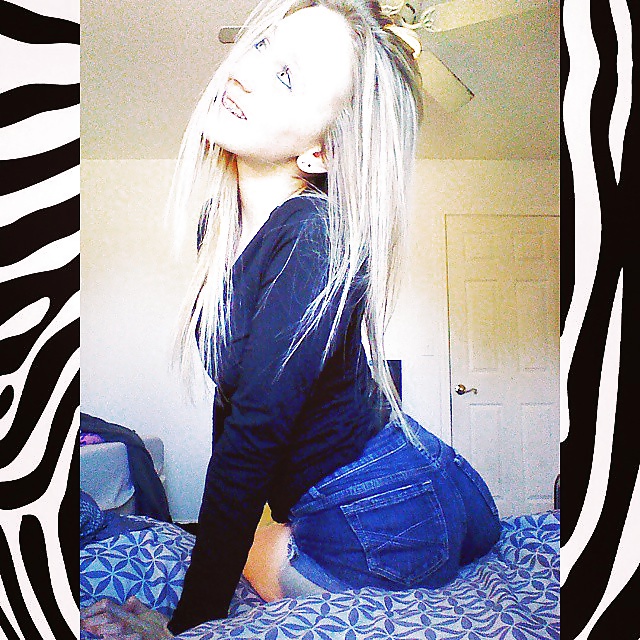Sexy blonde teen pict gal