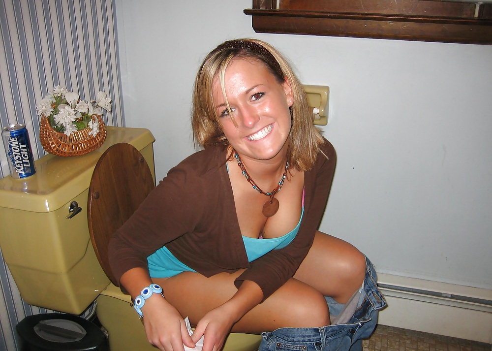 INTIMATE MOMENTS pict gal