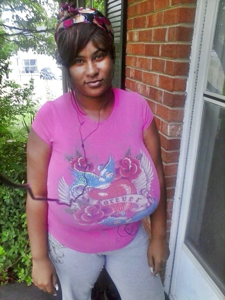 BLACK MACROMASTIA pict gal