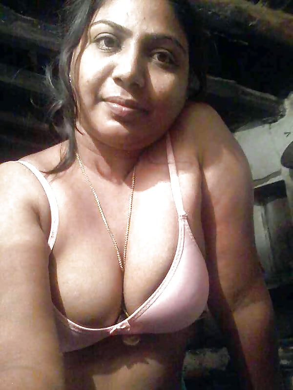 Srilankan Sachini Kandy Newly Married House Wife Nude 6