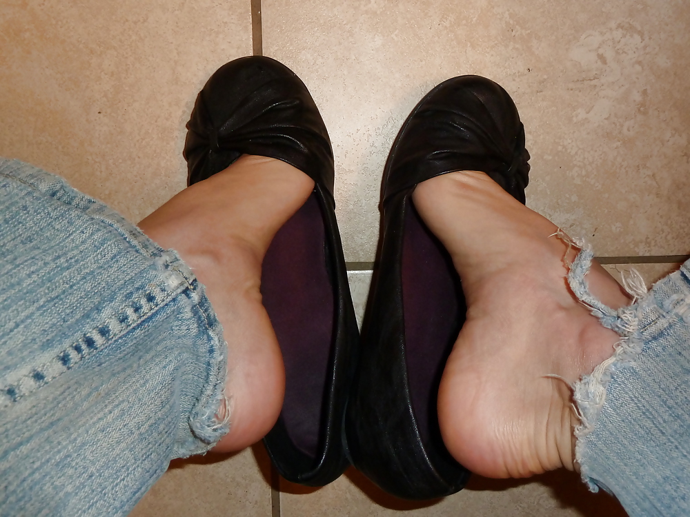 sniif my feet pict gal