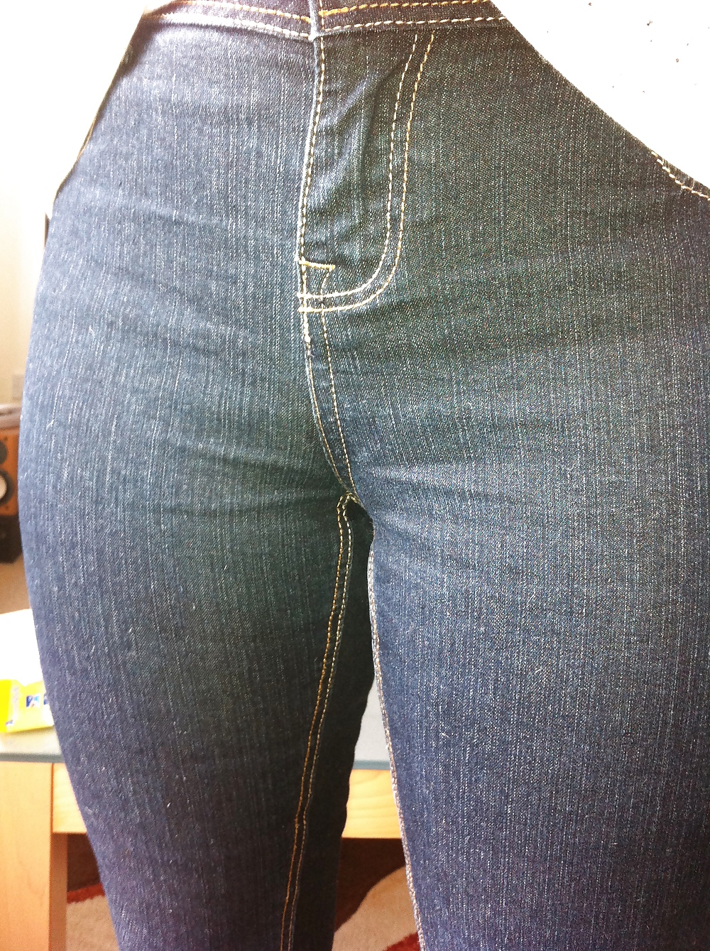 my gorgeous gf looking dam fine in her new jeans pict gal