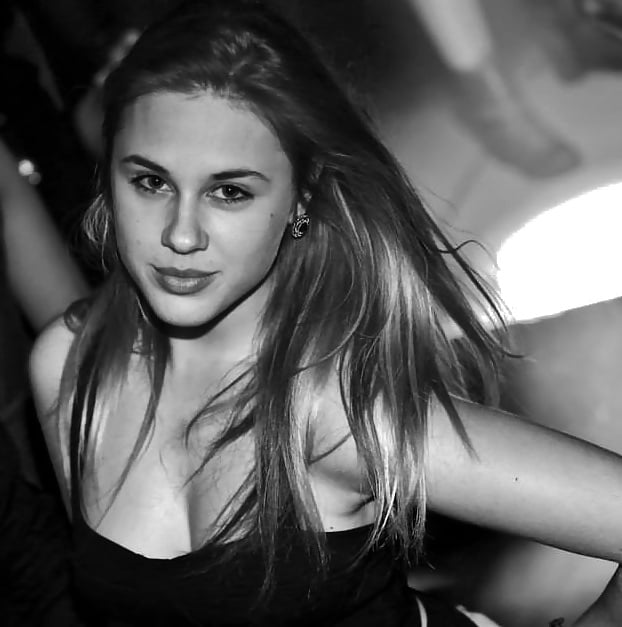 Girls partying in club - Paris #23 pict gal