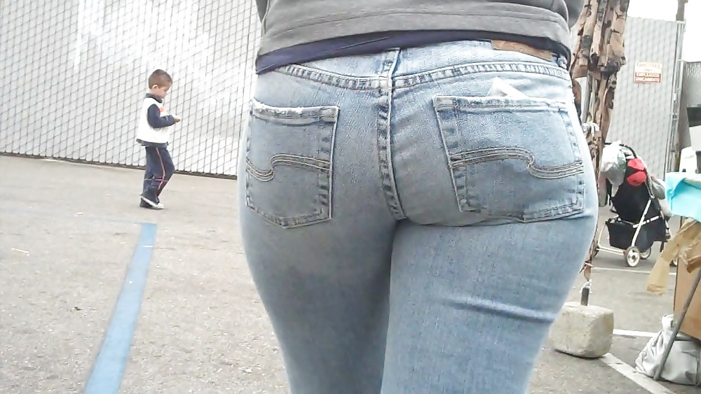 Cum on look at nice big ass in butt tight jeans pict gal