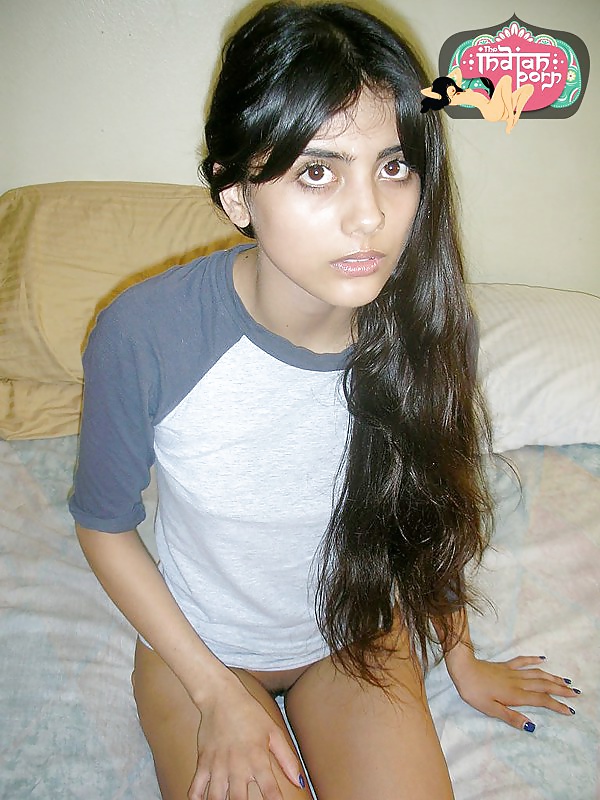 Petite amateur Indian reveals tight pussy and ass pict gal