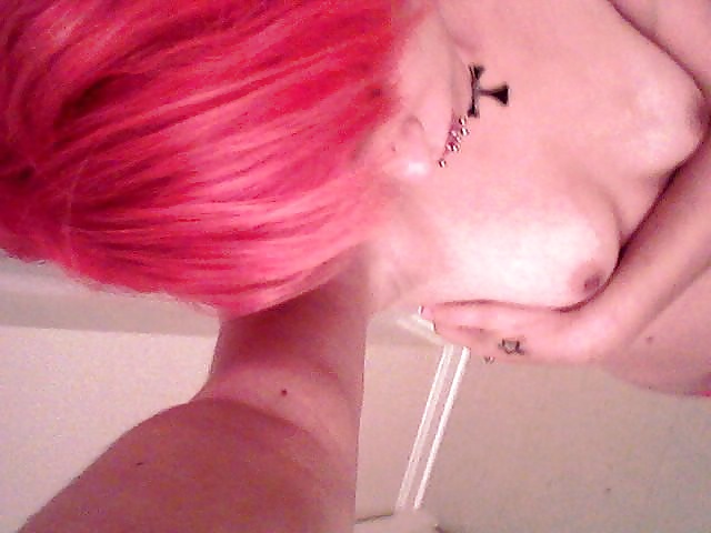 Sexy Emo Zackie pict gal