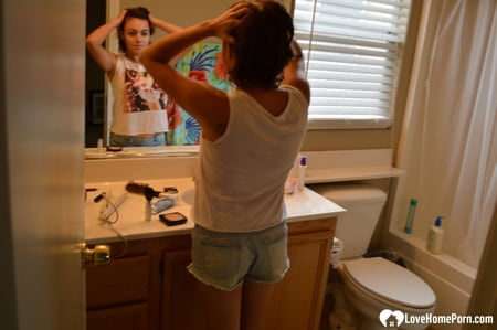 my roommate gets recorded in the bathroom         