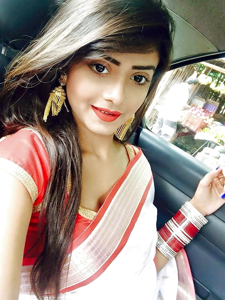 DESI INDIAN AUNTY pict gal