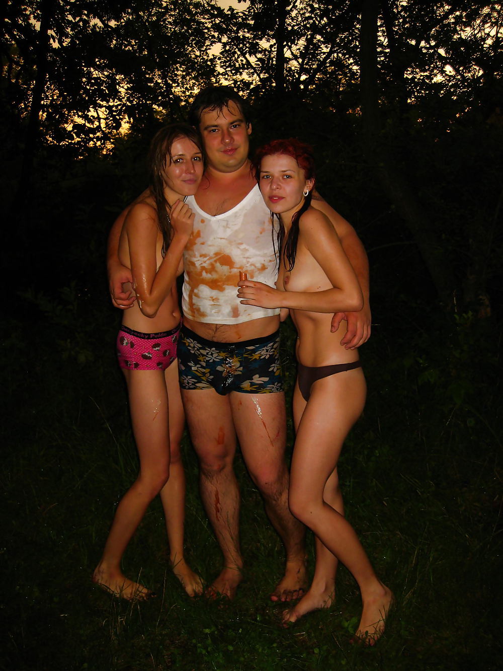 Czech teens doing a party on lake pict gal