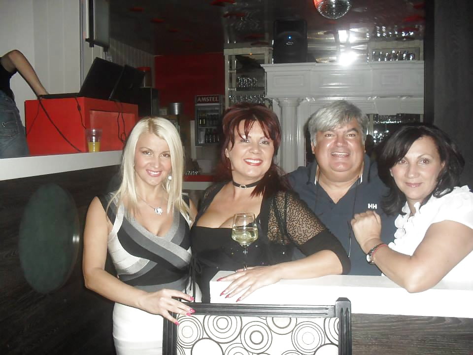 Hot facebook MILF pict gal