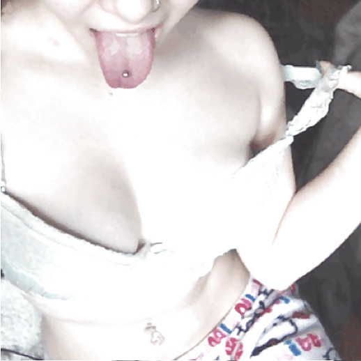 I'm A Horny Attention Seeking Bitch pict gal