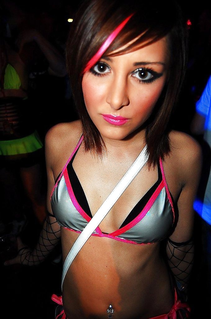 cute sexy rave girls pict gal