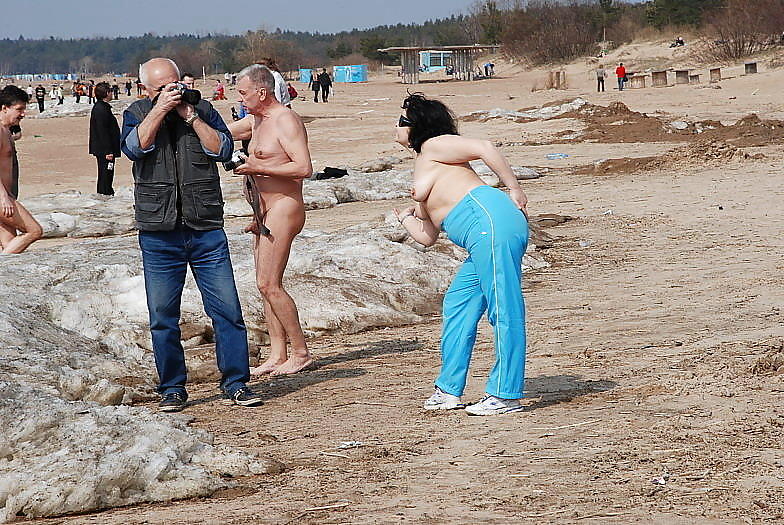 Naked beach 8. pict gal