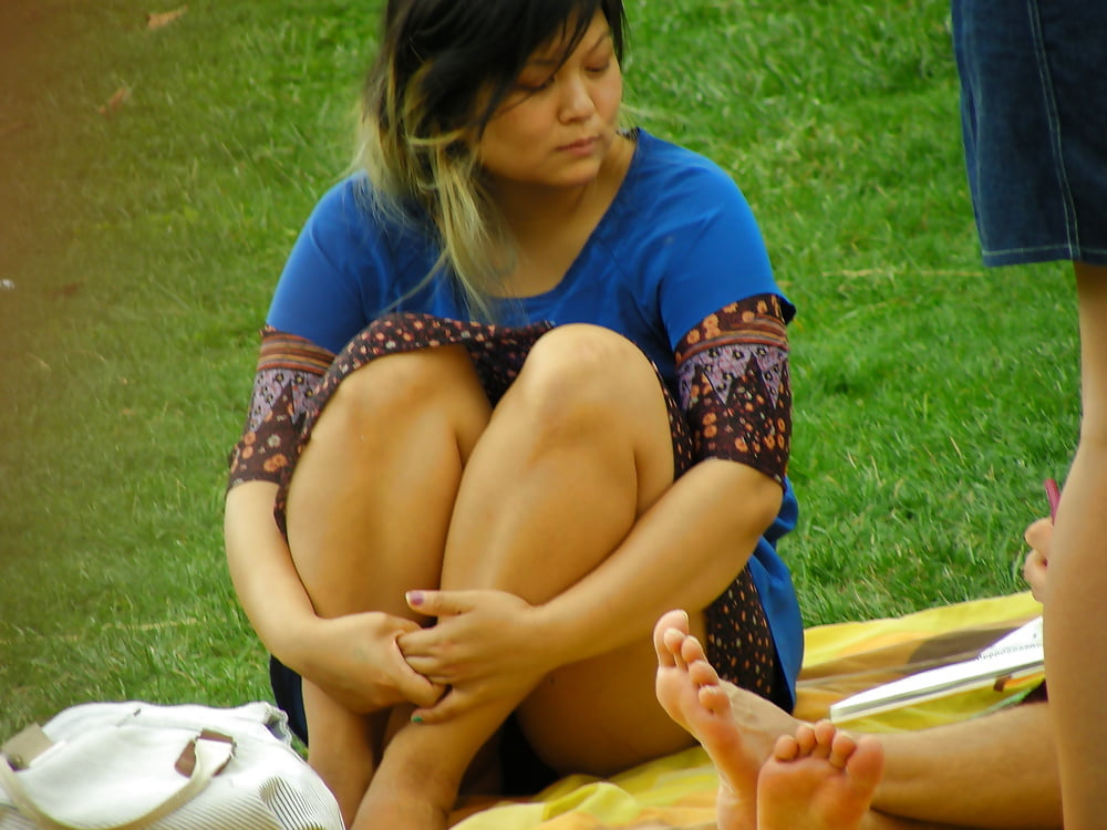 Voyeur.Candid.18-8 pict gal