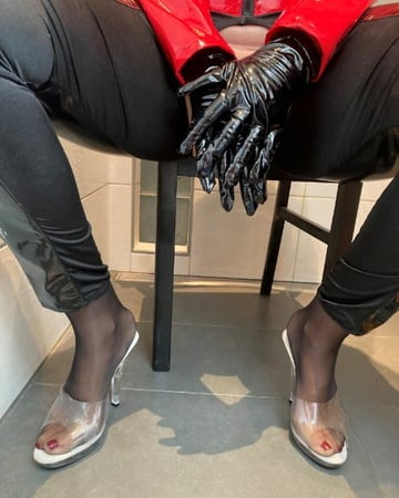 clear high heel mules pissing         
