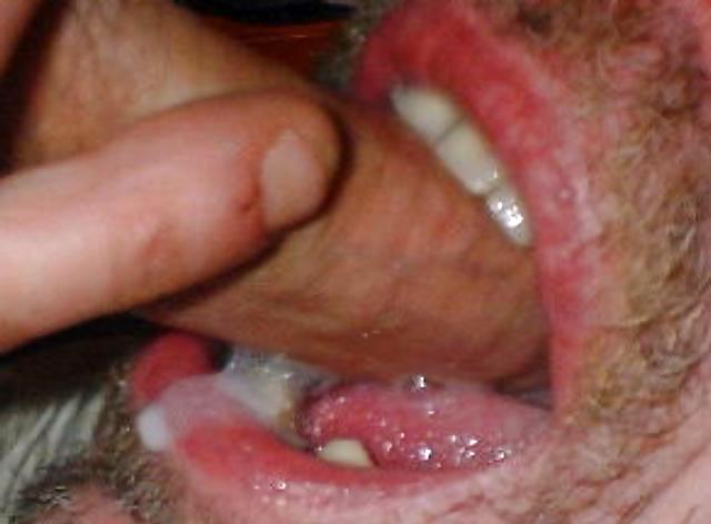 Sperma im Mund pict gal