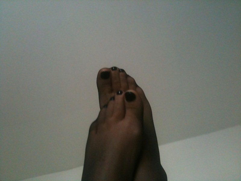 my feet in hold ups pict gal