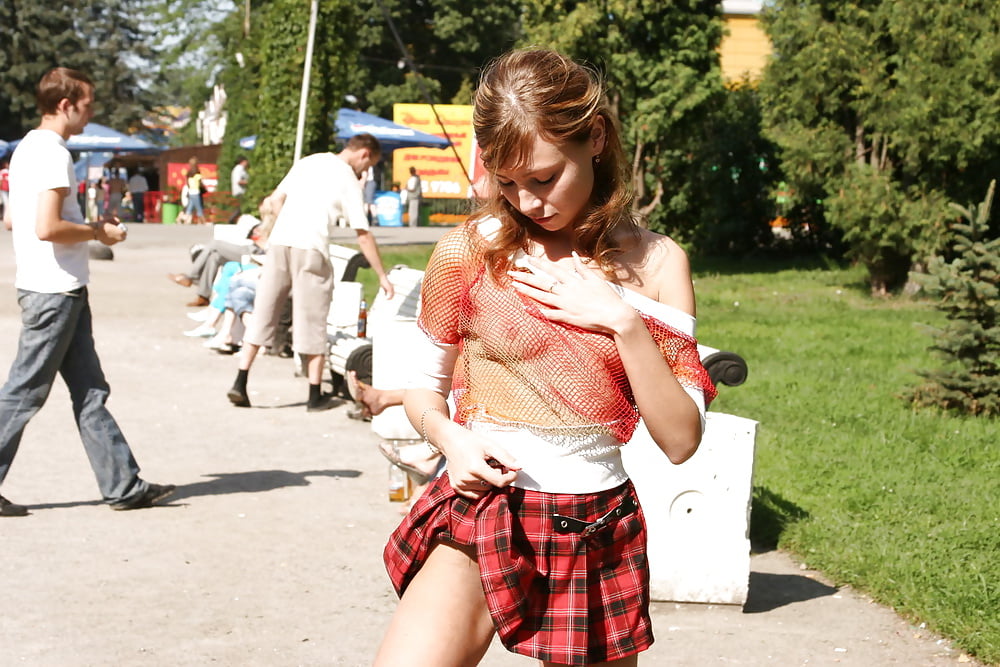 Rus flash-babe pict gal