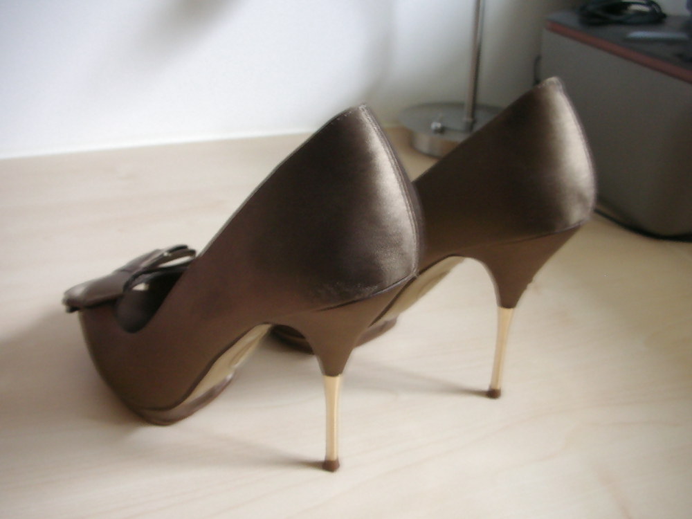wife bronze high heels metal spiked pict gal