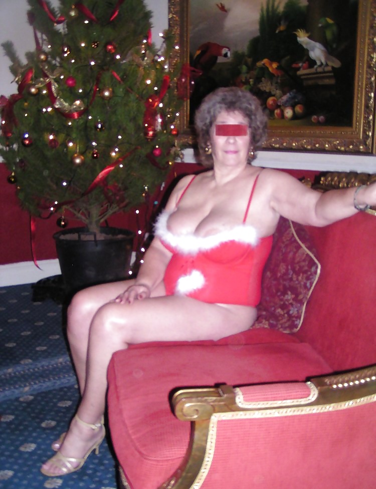 Merry Christmas pict gal