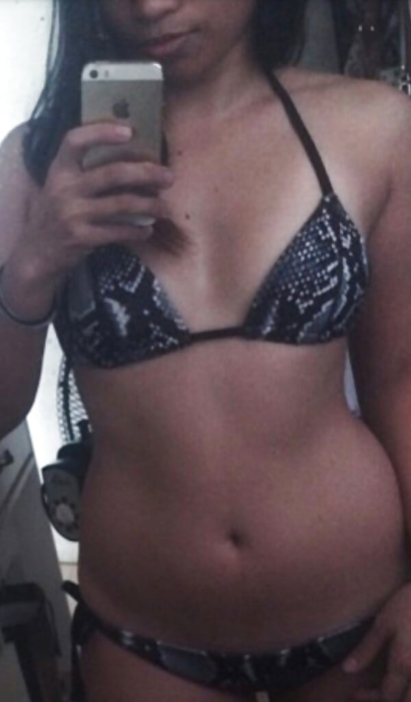 SELFIE Special 8 pict gal