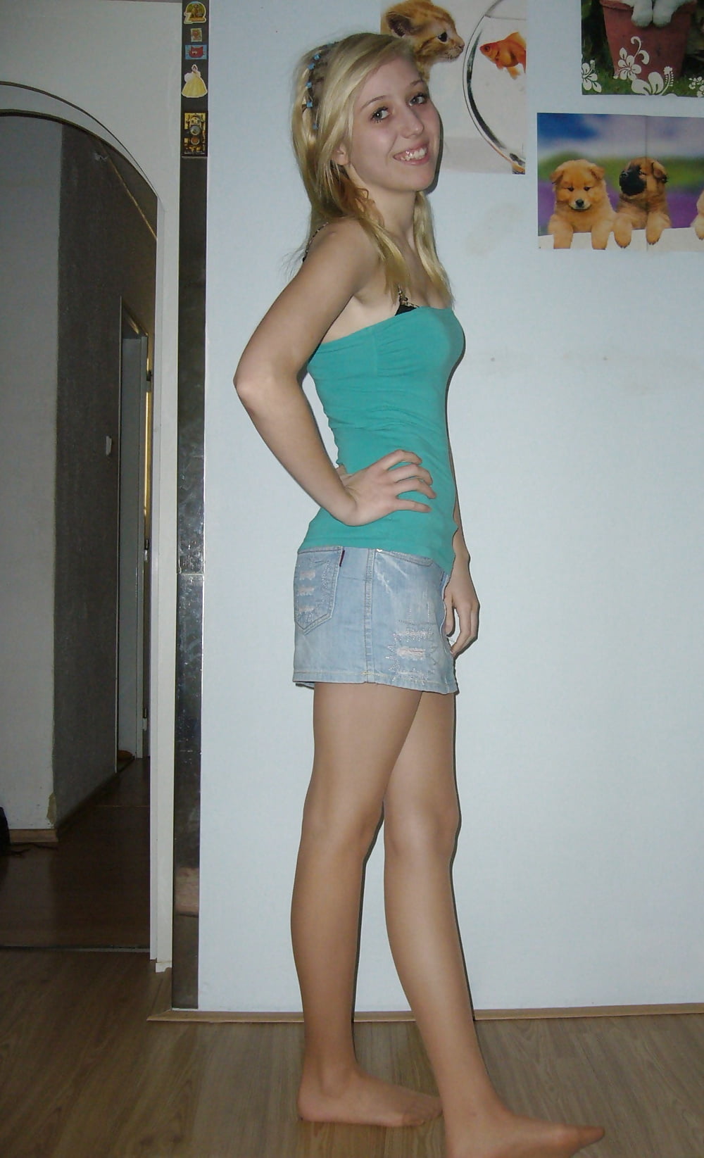 Russian Teen Cunts in Tan Pantyhose pict gal